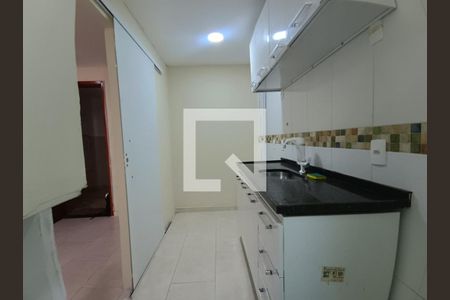 Apartamento para alugar com 70m², 2 quartos e sem vaga Apartamento para alugar com 70m², 2 quartos e sem vagaCozinha e Área de Serviço