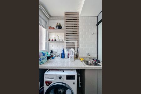 Apartamento à venda com 65m², 3 quartos e 1 vagaÁrea de Serviço