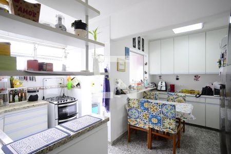 Apartamento à venda com 159m², 3 quartos e 1 vagaCozinha