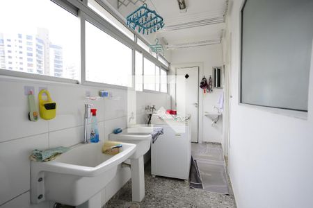 Apartamento à venda com 159m², 3 quartos e 1 vagaÁrea de Serviço