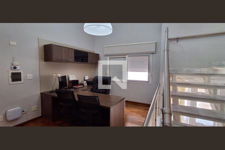 Casa à venda com 486m², 4 quartos e 4 vagasEscritório