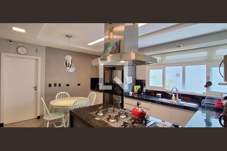 Casa à venda com 486m², 4 quartos e 4 vagasCozinha