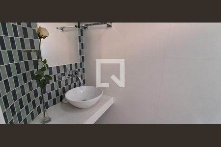 Casa à venda com 486m², 4 quartos e 4 vagasBanheiro Suíte Master