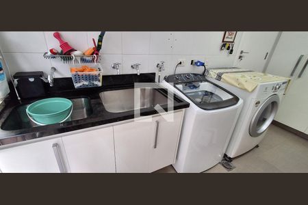 Casa à venda com 486m², 4 quartos e 4 vagasÁrea de Serviço