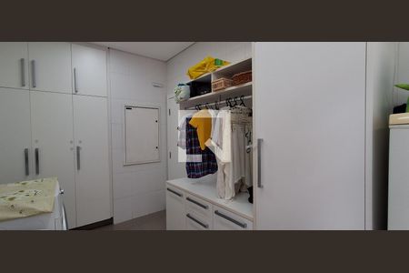 Casa à venda com 486m², 4 quartos e 4 vagasÁrea de Serviço