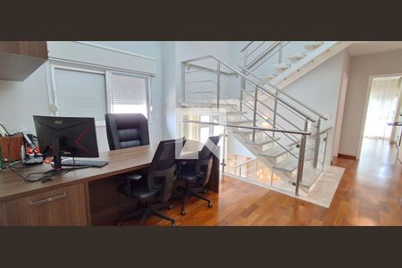 Casa à venda com 486m², 4 quartos e 4 vagasEscritório