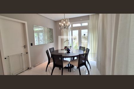 Casa à venda com 486m², 4 quartos e 4 vagasSala de jantar