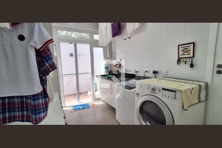 Casa à venda com 486m², 4 quartos e 4 vagasÁrea de Serviço