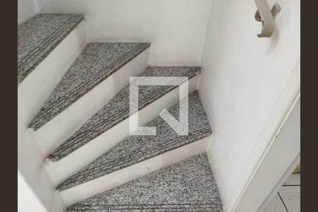 Casa de condomínio à venda com 77m², 3 quartos e 1 vaga