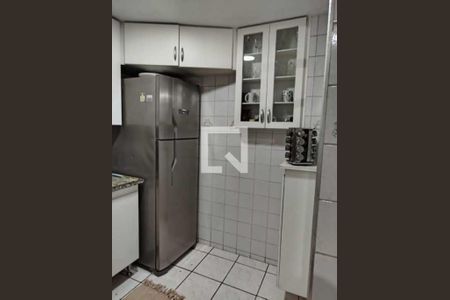 Casa de condomínio à venda com 77m², 3 quartos e 1 vaga