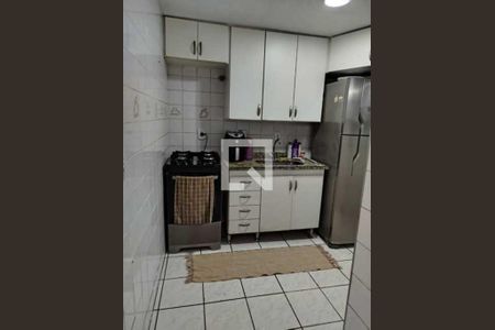 Casa de condomínio à venda com 77m², 3 quartos e 1 vaga