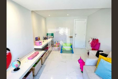 Casa à venda com 5 quartos, 400m² em Camboinhas, Niterói