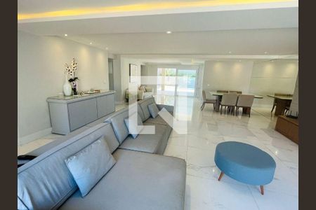 Casa à venda com 5 quartos, 400m² em Camboinhas, Niterói