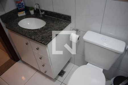 Apartamento à venda com 83m², 2 quartos e 2 vagasBanheiro