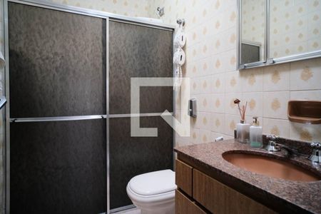 Casa à venda com 255m², 3 quartos e 3 vagasBanheiro