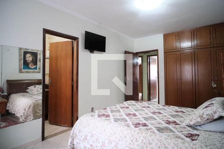 Casa à venda com 255m², 3 quartos e 3 vagasQuarto 2