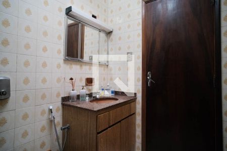 Casa à venda com 255m², 3 quartos e 3 vagasBanheiro