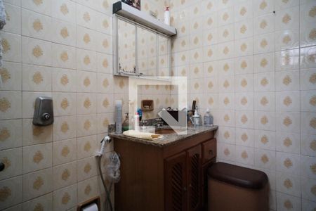 Casa à venda com 255m², 3 quartos e 3 vagasBanheiro do Quarto 2