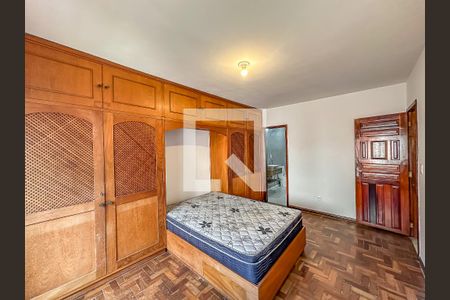 Casa de condomínio à venda com 256m², 3 quartos e 1 vagaQuarto 1