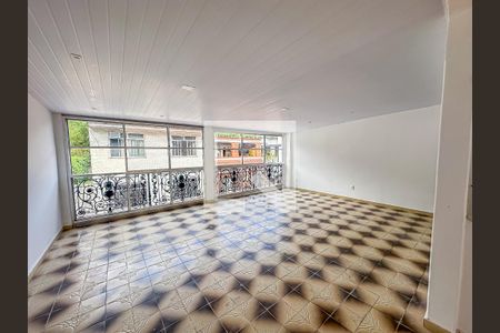 Casa de condomínio à venda com 256m², 3 quartos e 1 vagaÁrea Gourmet