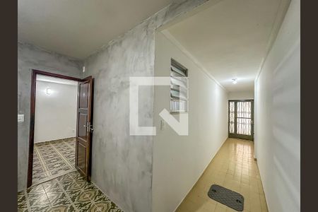 Casa de condomínio à venda com 256m², 3 quartos e 1 vaga Corredor
