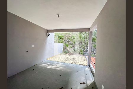 Casa de condomínio à venda com 256m², 3 quartos e 1 vagaÁrea de Serviço