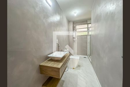 Casa de condomínio à venda com 256m², 3 quartos e 1 vagaBanheiro do Quarto 1