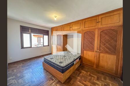 Casa de condomínio à venda com 256m², 3 quartos e 1 vagaQuarto 1