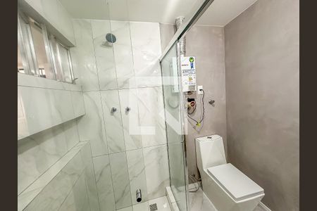 Casa de condomínio à venda com 256m², 3 quartos e 1 vagaBanheiro