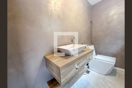 Casa de condomínio à venda com 256m², 3 quartos e 1 vagabanheiro da Área Gourmet