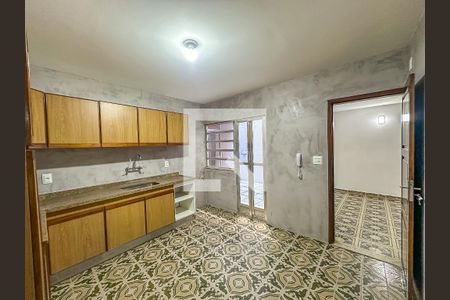 Casa de condomínio à venda com 256m², 3 quartos e 1 vagaCozinha