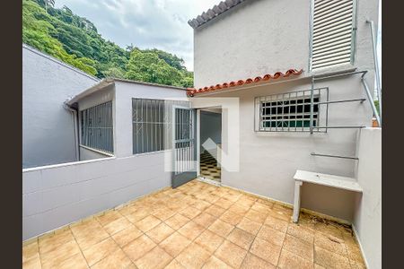 Casa de condomínio à venda com 256m², 3 quartos e 1 vagaÁrea Gourmet
