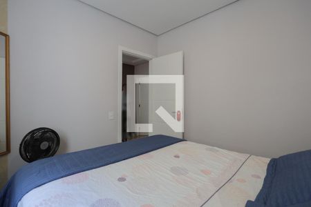 Casa à venda com 230m², 4 quartos e 3 vagas Casa à venda com 230m², 4 quartos e 3 vagasQuarto