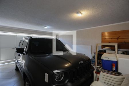 Casa à venda com 230m², 4 quartos e 3 vagas Casa à venda com 230m², 4 quartos e 3 vagasGaragem 1