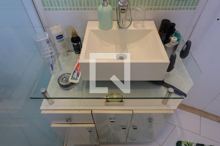 Casa à venda com 230m², 4 quartos e 3 vagas Casa à venda com 230m², 4 quartos e 3 vagasBanheiro das suítes 2 e 3