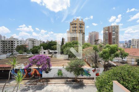 Casa à venda com 230m², 4 quartos e 3 vagas Casa à venda com 230m², 4 quartos e 3 vagasVista da varanda da suíte 2