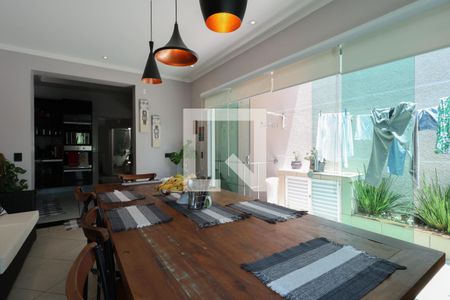 Casa à venda com 230m², 4 quartos e 3 vagas Casa à venda com 230m², 4 quartos e 3 vagasÁrea de lazer