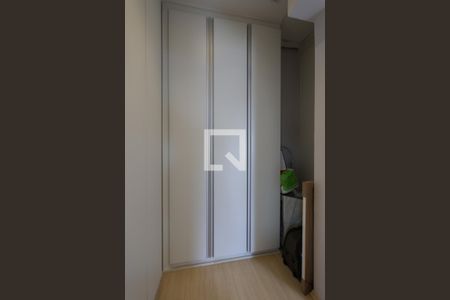 Casa à venda com 230m², 4 quartos e 3 vagas Casa à venda com 230m², 4 quartos e 3 vagasCloset da suíte 1