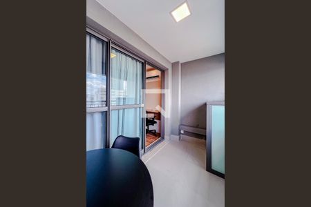 Varanda de kitnet/studio à venda com 1 quarto, 27m² em Vila Mariana, São Paulo
