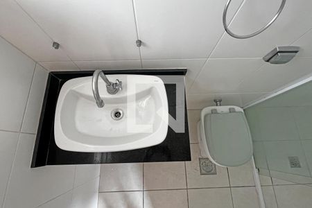 Banheiro do Quarto 1 de apartamento para alugar com 2 quartos, 70m² em Embaré, Santos