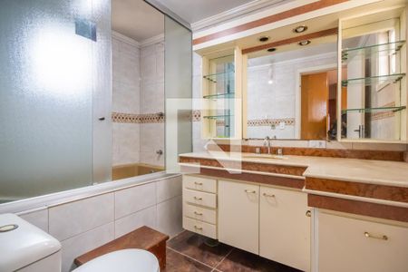 Casa à venda com 268m², 3 quartos e 2 vagasBanheiro da Suíte