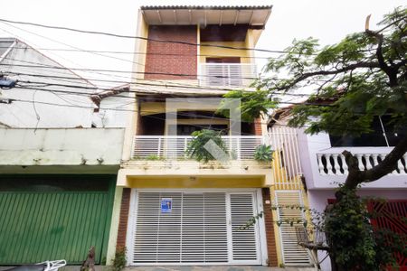 Casa à venda com 268m², 3 quartos e 2 vagasFachada
