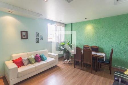 Sala de apartamento à venda com 2 quartos, 70m² em Sagrada Família, Belo Horizonte