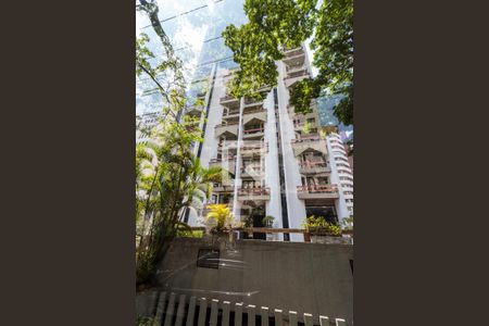Apartamento para alugar com 74m², 1 quarto e 1 vagaFachada