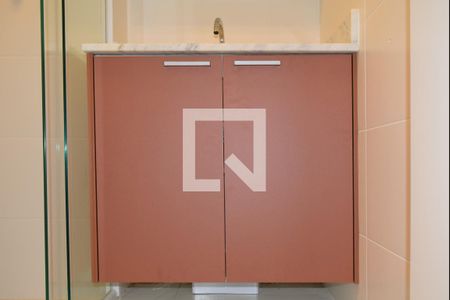 Banheiro de kitnet/studio para alugar com 1 quarto, 29m² em Sumarezinho, São Paulo