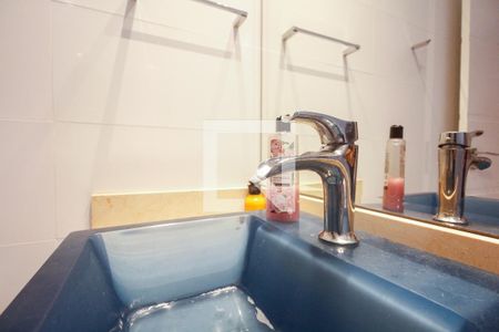 Casa à venda com 182m², 3 quartos e 3 vagasBanheiro Suíte 3