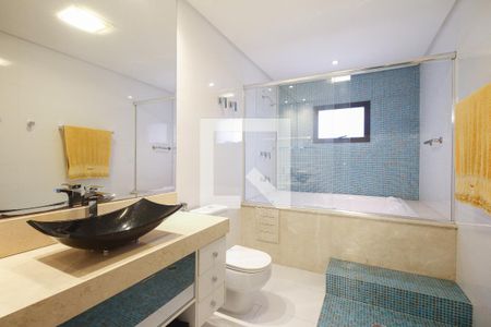 Casa à venda com 182m², 3 quartos e 3 vagasBanheiro Suíte 1