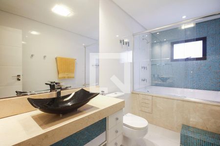 Casa à venda com 182m², 3 quartos e 3 vagasBanheiro Suíte 1