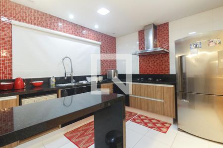 Casa à venda com 182m², 3 quartos e 3 vagasCozinha 