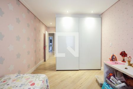 Casa à venda com 182m², 3 quartos e 3 vagasSuíte 2